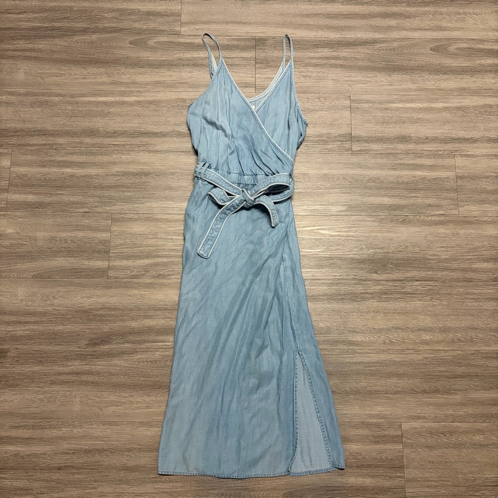 Cloth & Stone Anthropologie chambray midi dress